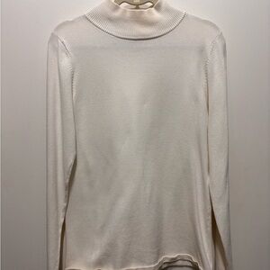 Boston proper cream long sleeved turtleneck.